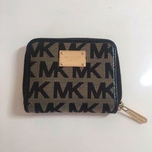 Micheal Kors wallet